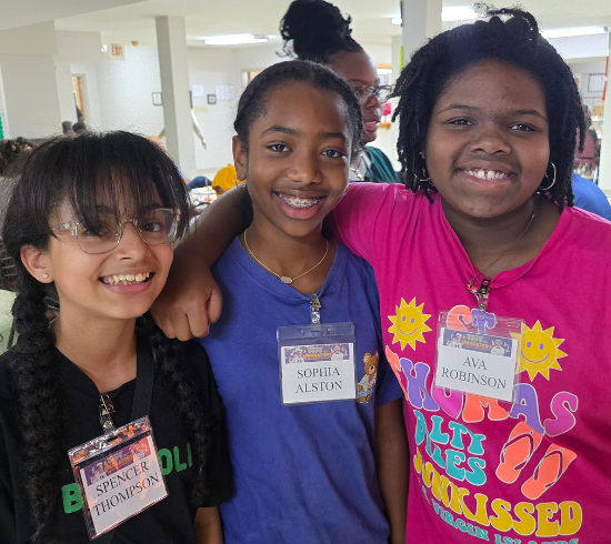 3 girls pose before class