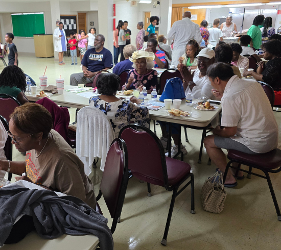 families eat before class